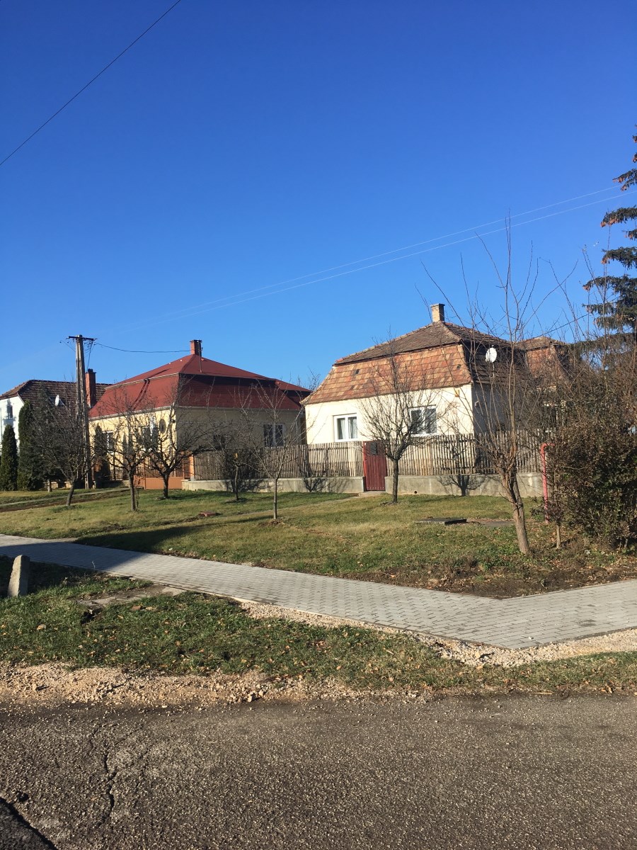 Fő utca járda felújítása